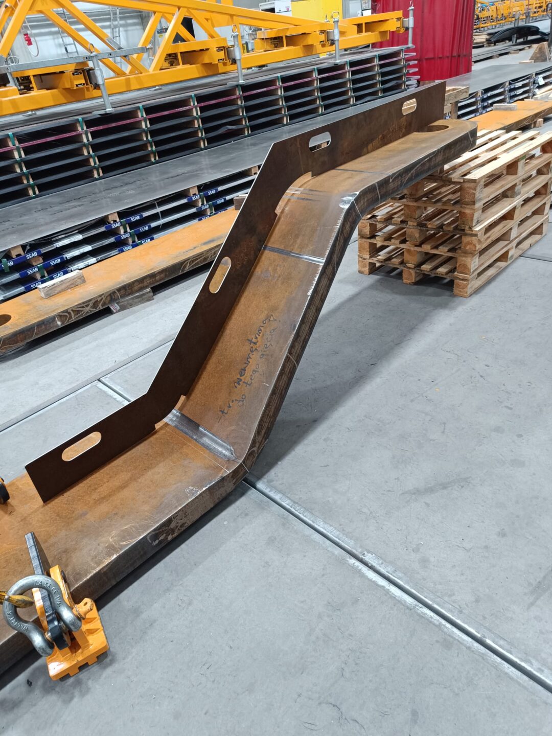 Gięcie płyt z grubej blachy